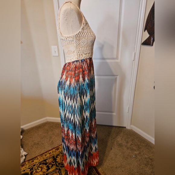 Sequin Hearts Aztec Style Long Dress Size 7 - Picture 3 of 6